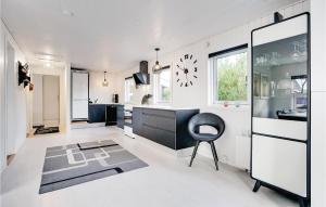 Three-Bedroom Holiday Home In Henne