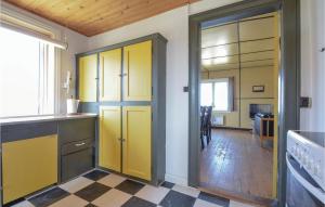 Four-Bedroom Holiday Home In Frostrup