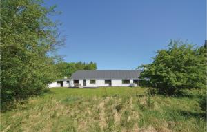 Three-Bedroom Holiday Home In Frostrup