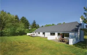 Three-Bedroom Holiday Home In Frostrup - Hesselbjerg