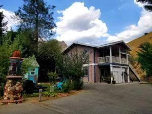 Sacred Mtn River Suites - Sykes