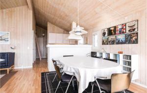 Three-Bedroom Holiday Home In Hjorring