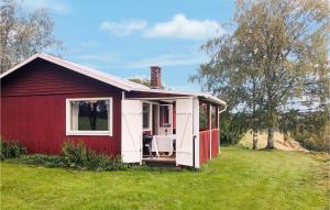 2 Bedroom Amazing Home In Hedekas