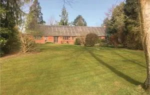 Three-Bedroom Holiday Home In Kirke Eskilstrup - Kirke Eskilstrup