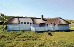 Lovely Home In Hvide Sande With Kitchen