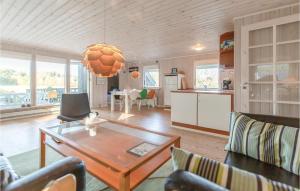 Three-Bedroom Holiday Home In Asperup