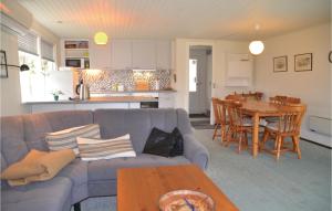Three-Bedroom Holiday Home In Sunds