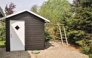 Beautiful Home In Middelfart With Sauna