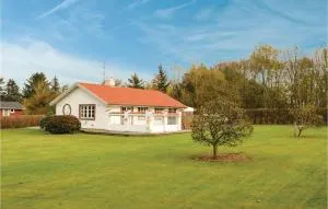 Three-Bedroom Holiday Home In Spottrup - Knud