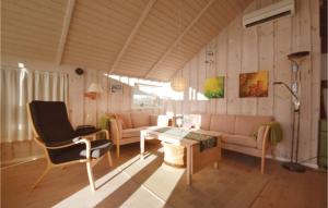 Two-Bedroom Holiday Home In Hovborg