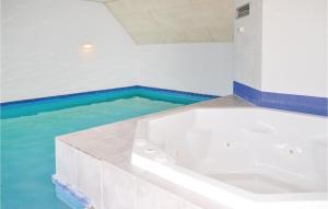 Nice Home In Oksbøl With Sauna