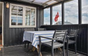 Three-Bedroom Holiday Home In Ulfborg