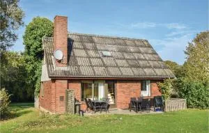 Four-Bedroom Holiday Home In Tranekar - Botofte