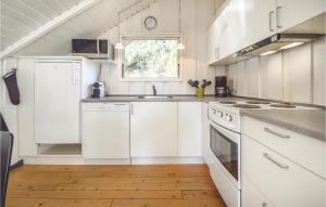 Two-Bedroom Holiday Home In Blavand