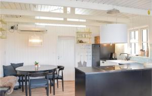 Three-Bedroom Holiday Home In Ulfborg
