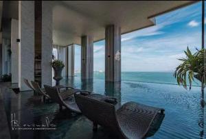 SKY SWIMMING POOL BEACH FRONT WATER PARK RIVIERA