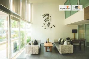Dvieng Santithum Condo by Ping