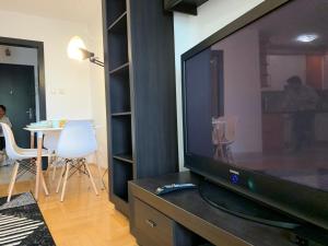 Modern 1BR flat in heart of Warsaw with parking