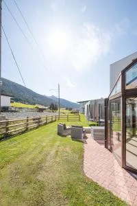 Agrimonia - 5,5-Zi Duplex Wohnung bis 9 Personen mit eigenem Garten - Stafel Alp