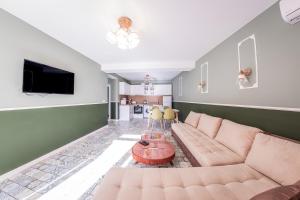 Sofia Rococo Life Apartments