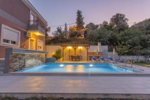 Apartments Gvozdenovic