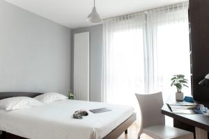 Appart'hotels Zenitude Hotel-Residences Les Hauts Du Chazal : Studio (2 Adultes)