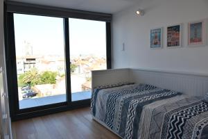 Sunny Penthouse whith balcony 9min walk main station