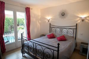 B&B / Chambres d'hotes La Bastide des Pins : photos des chambres