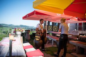 Restaurant und Kaeserei Berghof