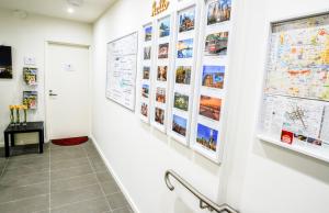 U201 Brunswick Living Top floor Balcony Close to APT and CBD Free Wifi Tram at Doorstep