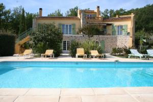 B&B / Chambres d'hotes LE MAS DES TARENTES Chambres d'hotes : photos des chambres