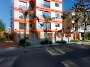 Al Raya Apartments - 阿尔马姆拉赫