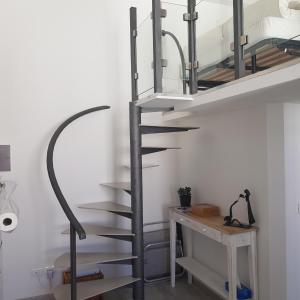 Charmant 2 pièces Menton centre 5 min de la plage