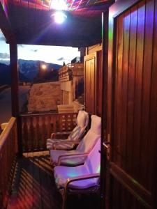 Chalets Ski Chalet - Chez Helene Ski fb : photos des chambres