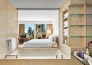 Tower Premium King Room - High Floor room in The Fullerton Hotel Sydney