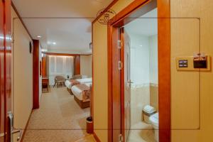 Royal House Hotel