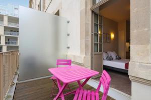 Appart'hotels Appart’City Confort Reims Centre : Appartement avec Terrasse