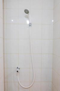 Comfortable and Fully Furnished Studio at Poris 88 Apartment By Travelio