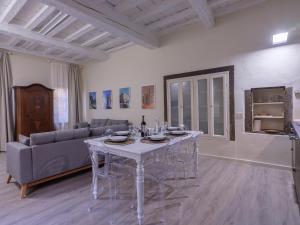 BEAUTIFUL FLAT IN OLTRARNO