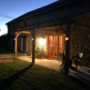 Maisons de vacances The Cottage and The Barn at Les Chouettes : photos des chambres