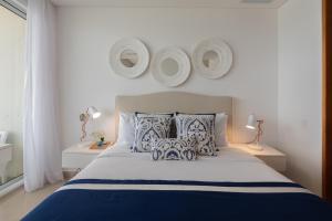 Classy 1 BR, Pool, Gym near Downtown Cartagena by Huespedia