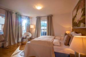 Family Suite with Balcony room in Chalet Schott