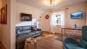 Two-Bedroom Apartment with Balcony room in Chalet Schott