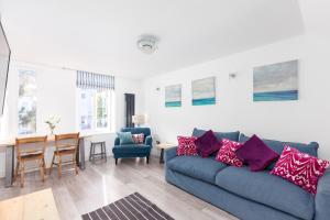 Powis Square - Apartments, London
