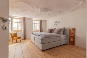 maindrei - schlafen am fluss - 采林根