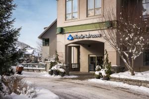 Whistler Peak Lodge