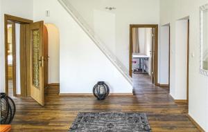 Nice Home In Kuhlen Wendorf With Sauna