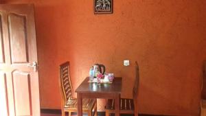 Hotel Hideaway Garage