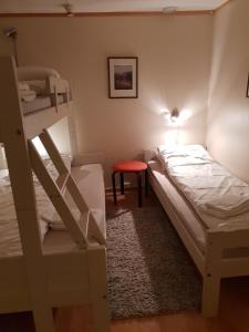 Family Room with Private Bathroom room in Henriksen Gjestestue