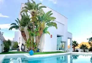 Villa Blanca Views & Pool - 圣何塞